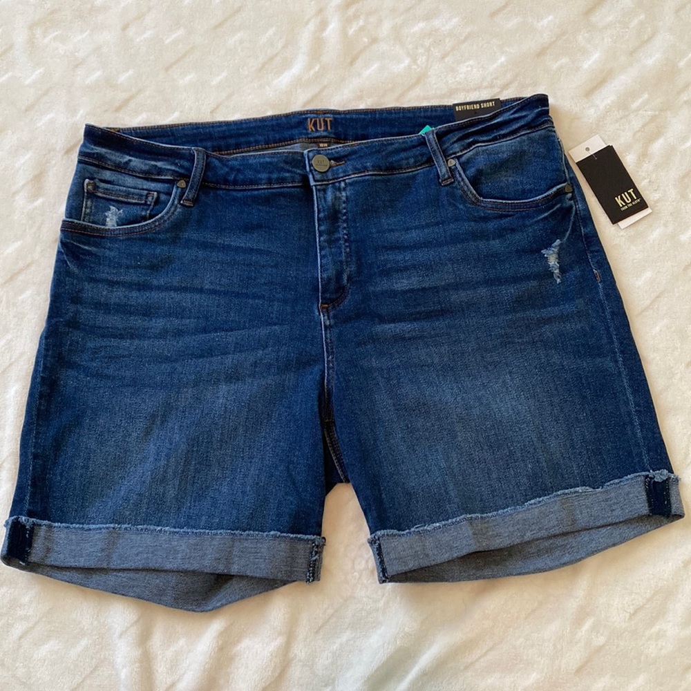 Womens KUT boyfriend shorts, size 18W